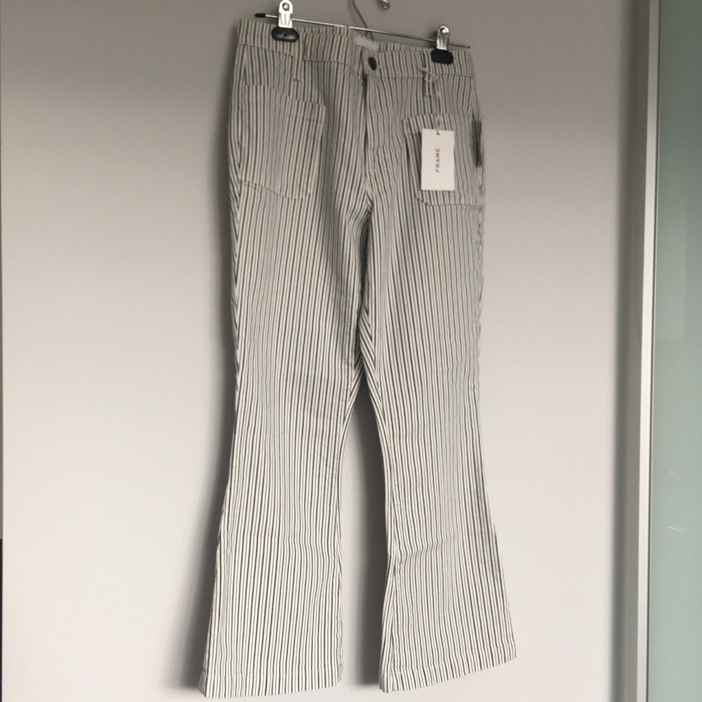 Frame High Rise Le Bardot Crop Flare - Picture 4 of 8